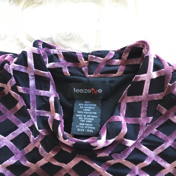 Teeze me Mock-Neck velvet dress - Picture 5 of 6